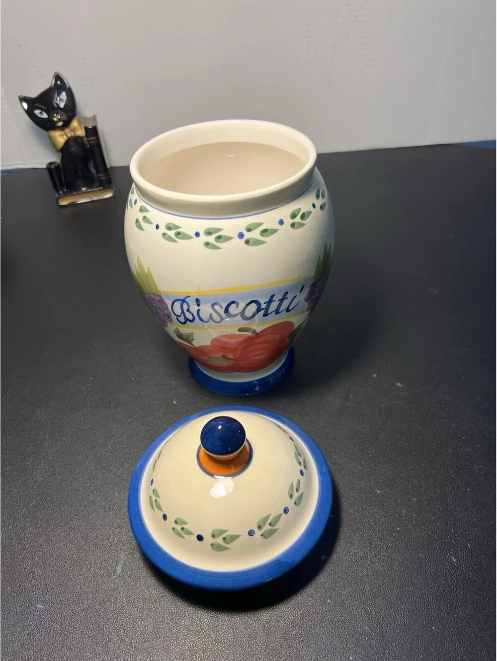 Vintage 1990s Hand Painted Biscotti Ceramic Lidded Jar, 4.5x9.5”